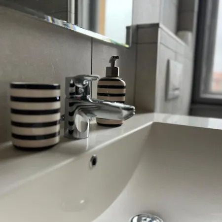 F14 By Small Apartament *