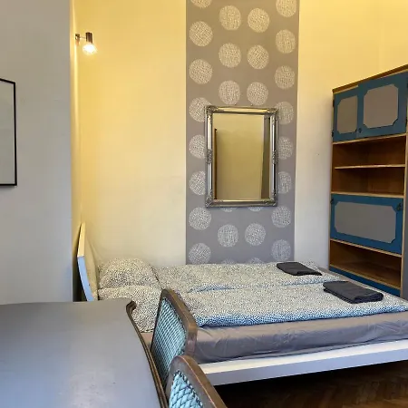 F14 By Small Apartament