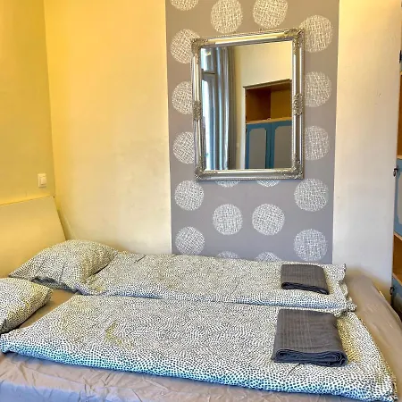 F14 By Small Apartament